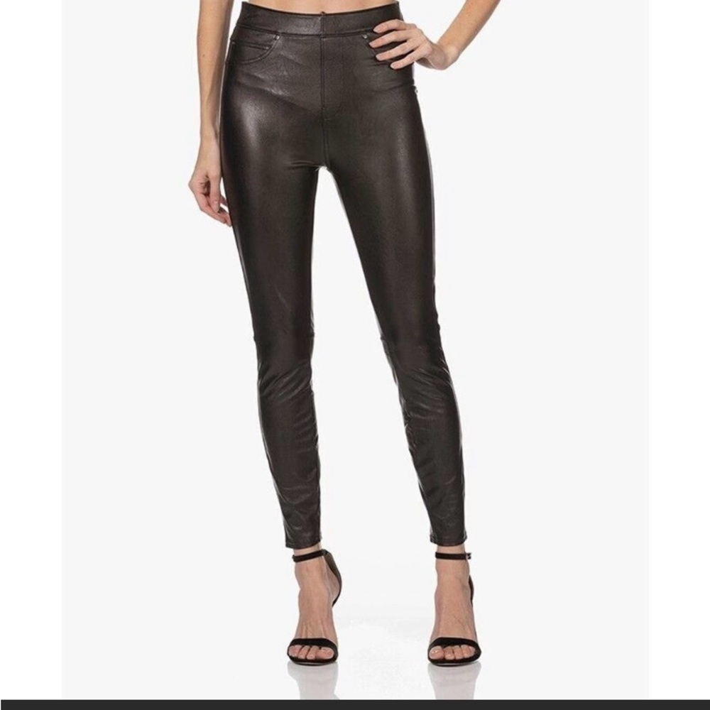 Spanx NWT Women's Leather-Like Ankle Skinny Pants black